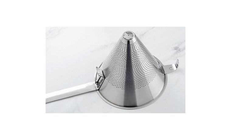 Chinois passe sauce Diamètre 23 cm
