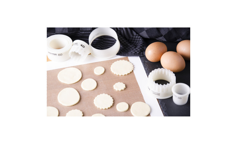 Boîte de 9 découpoirs cannelés pairs - 9 découpoirs