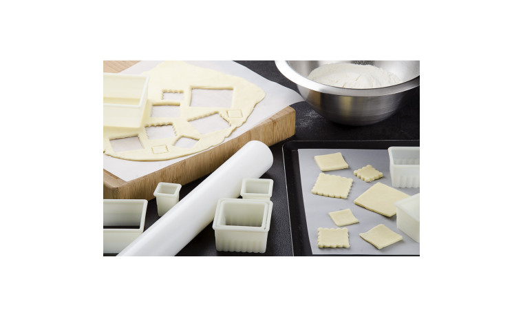 Boîte de 9 découpoirs carrés cannelés - Boîte de 9 découpoirs