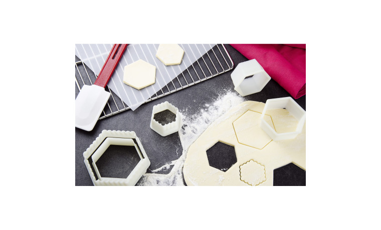 Boîte de 9 découpoirs hexagonaux cannelés - Boîte de 9 découpoirs