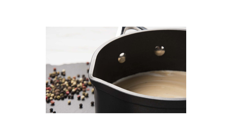 Casserole anti-adhésive 16 cm induction Le Creuset - Les Forgées