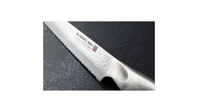 Couteau à pain japonais 17 cm Global Sai M04