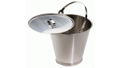 Stainless bucket with reinforced bottom