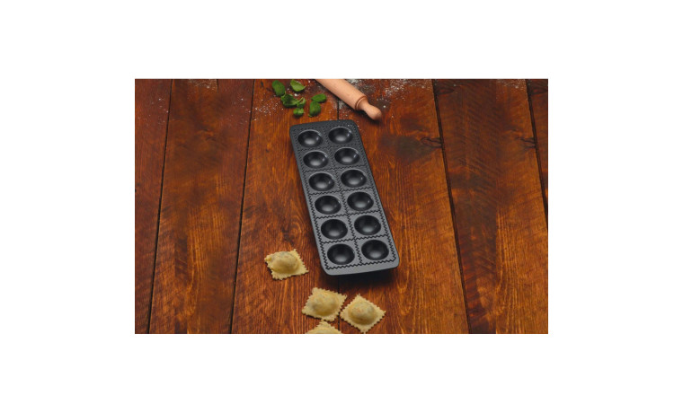 Moule anti-adhésif à 12 raviolis - Le Moule à 12 raviolis