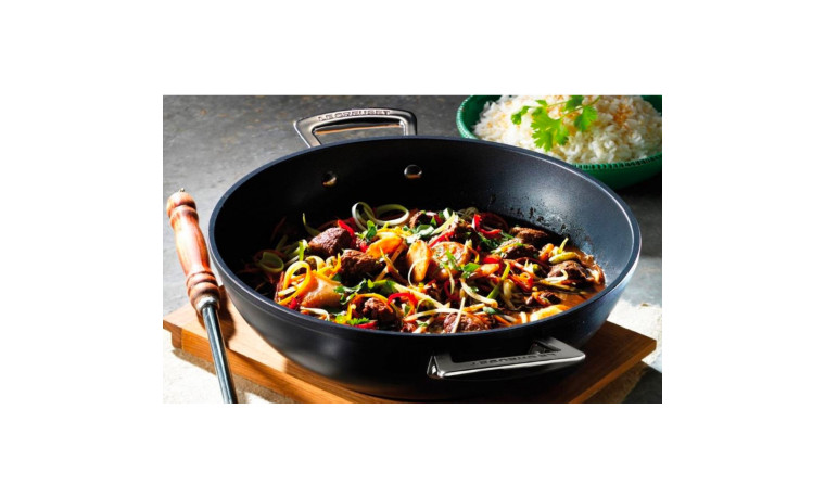 Wok anti-adhérent 30 cm induction Le Creuset - Les Forgées - Le Wok 30 cm