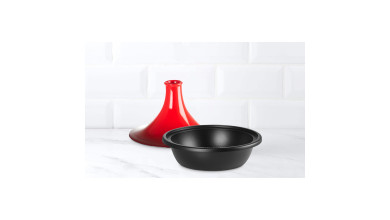 Tajine Le Creuset en fonte rouge cerise