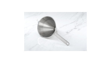 Chinois passe sauce Diamètre 18 cm - Le chinois