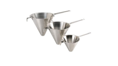Chinois en inox pour filtration en cuisine professionnelle - Chinois diamètre 18cm