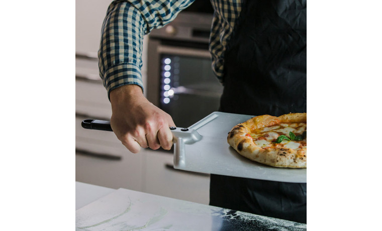 Pelle à pizza classique en aluminium, 30 cm pour la cuisine professionnelle et les services de pizza en CHR - La pelle