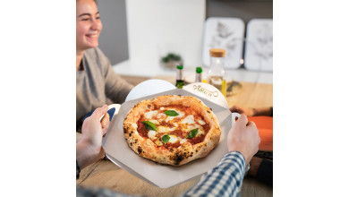 Kit pizza professionnel en inox : pelle à pizza 30 cm, plateau de service et roulette de découpe - Le kit