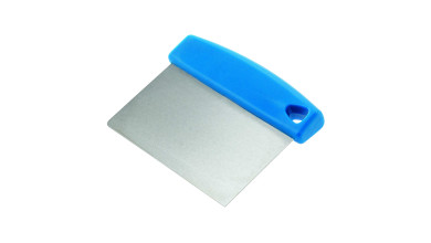 Coupe-pâte en inox avec lame 7,5 x 15 cm pour la pizza et la boulangerie - Le coupe-pâte