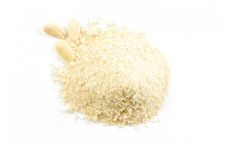 BLEACHED ALMOND POWDER