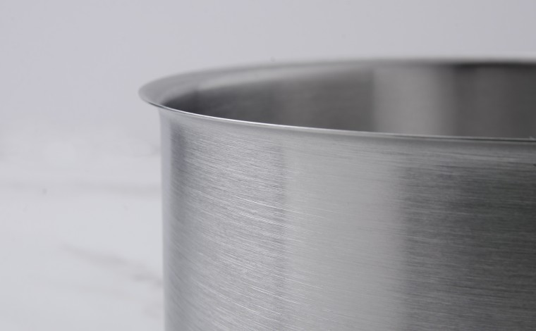 Casserole à queue diamètre 24 cm