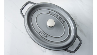 Cocotte Staub Gris graphite ovale 33 cm
