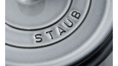 Cocotte Staub Gris graphite ovale 33 cm