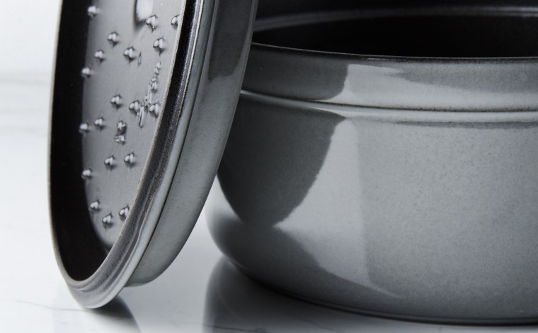 Cocotte Staub Gris graphite ovale 33 cm