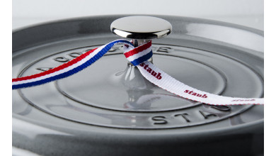 Cocotte Staub Gris graphite ovale 33 cm