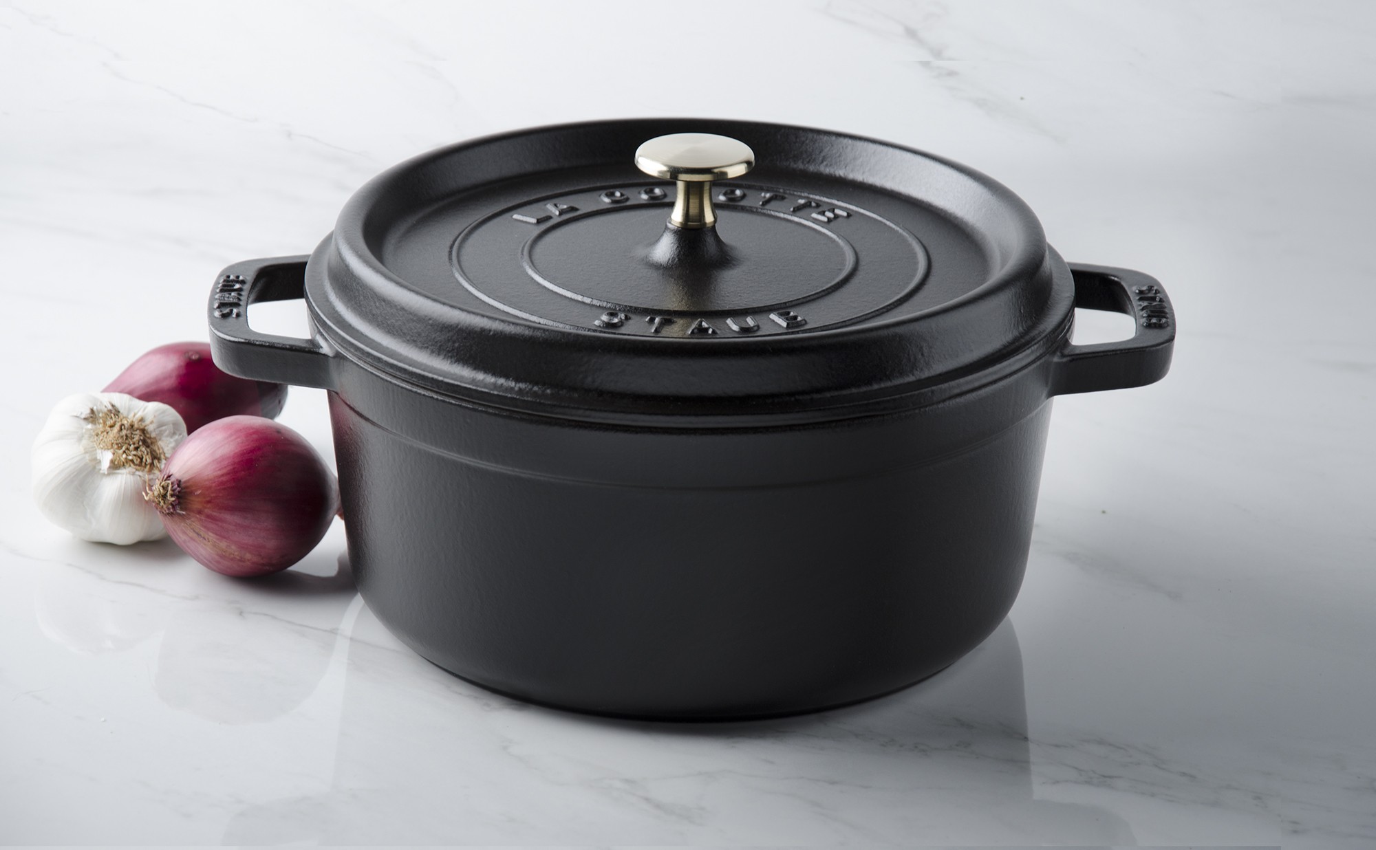 Cocotte en fonte d'aluminium 24cm noire - 4141/25 4141/25 - Conforama