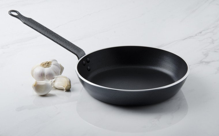 Round non-stick frying pan 20 cm CHEF