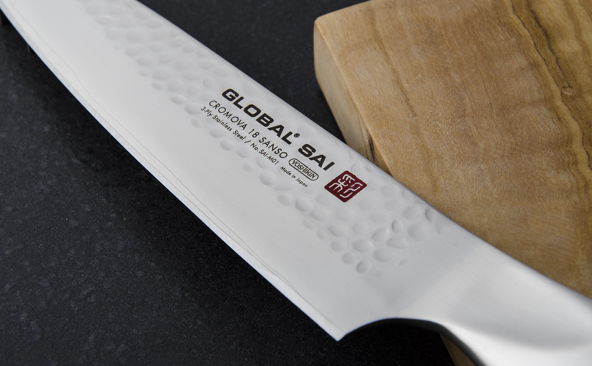 Couteau de cuisine japonais 14 cm Global Sai M01 Global Colichef.fr