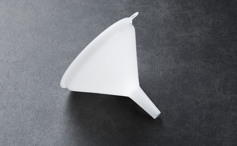 Entonnoir plastique 10 cm