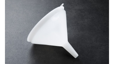 Plastic funnel 14 cm