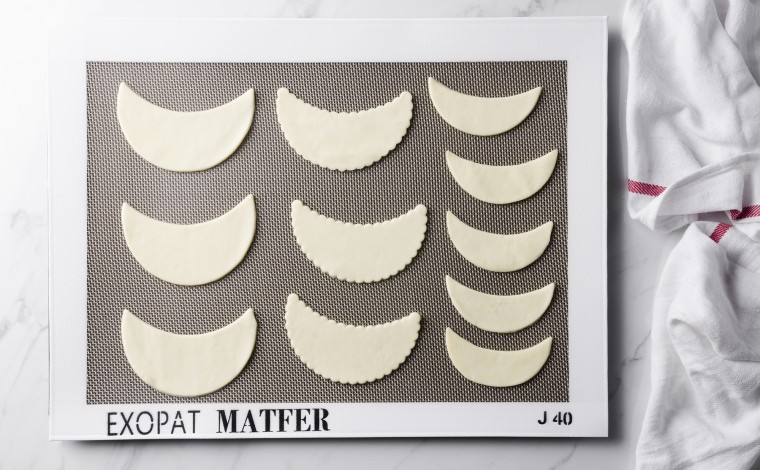 Boîte de 7 découpoirs croissants cannelés