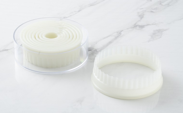Boîte de 9 découpoirs ronds cannelés