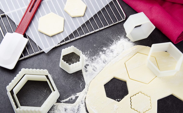 Boîte de 9 découpoirs hexagonaux cannelés