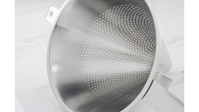 Chinois passe sauce Diamètre 18 cm