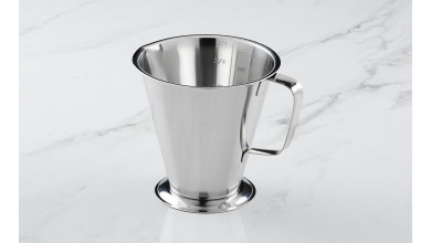 0.5 litre stainless steel graduated measure