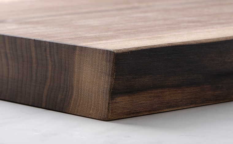 Planche à découper en noyer