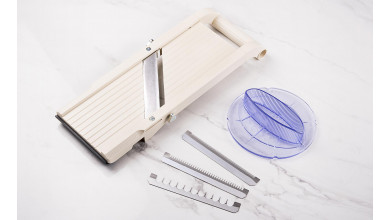 Mandoline JAPONAISE benriner premium 9,5 cm
