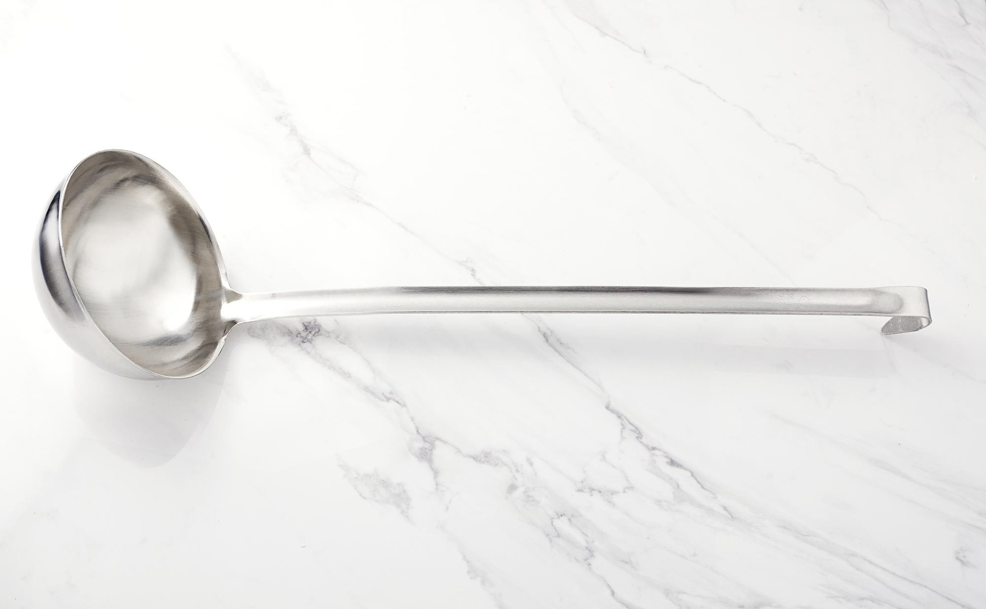 Singlepiece stainless steel ladle Diameter 16 cm Colichef