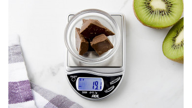 Precision balance 300 grams/0.1 grams