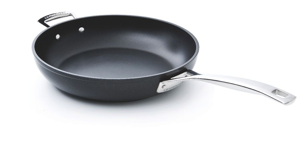 Poêle induction anti-adhésive Le Creuset 28 cm - Colichef