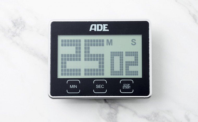 Electronic timer