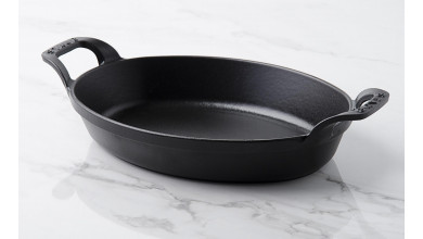 Stackable flat oval black cast iron 24 cm