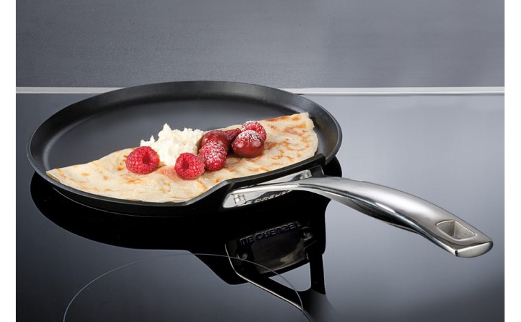 Crêpière anti-adhésive 24 cm induction Le Creuset - Les Forgées