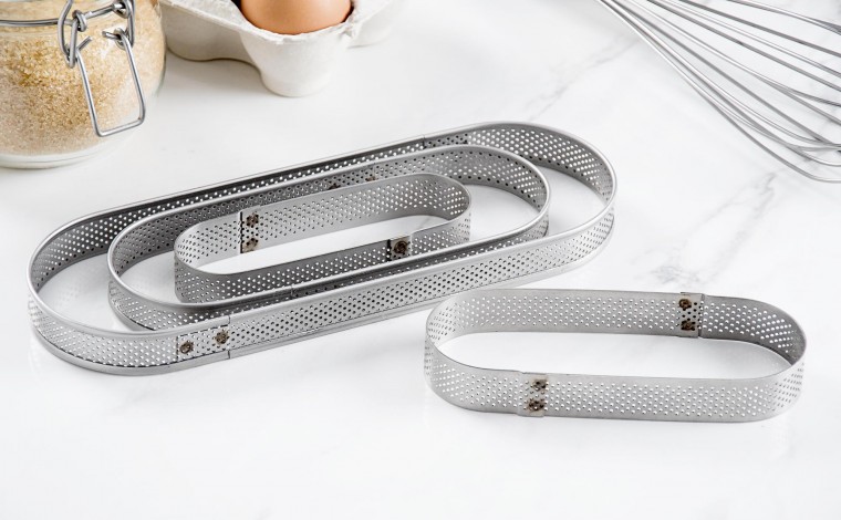 Oblong à tarte perforé inox