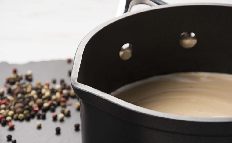 Casserole anti-adhésive 16 cm induction Le Creuset - Les Forgées