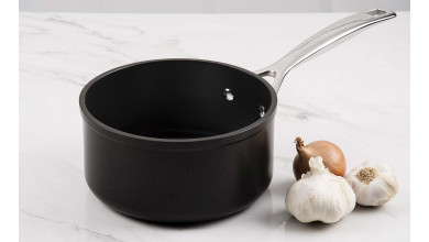 Casserole anti-adhésive 18 cm induction Le Creuset - Les Forgées