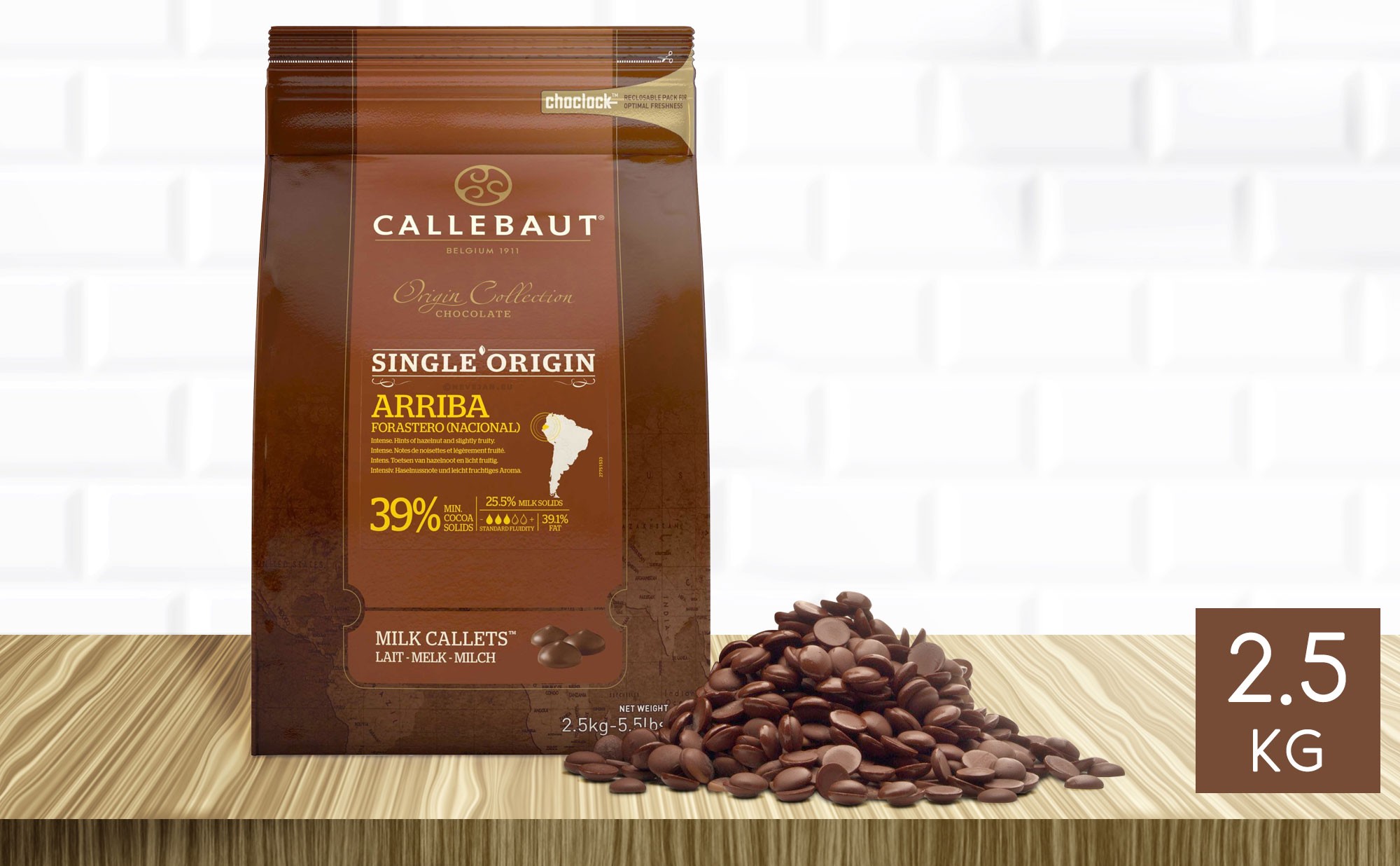 Бельгийский шоколад callebaut купить. Апельсиновый шоколад Callebaut. Клубничный шоколад Каллебаут. Апельсиновый шоколад Callebaut изделия. Шоколад fin Carre Milk Chocolate Cocoa 46%.