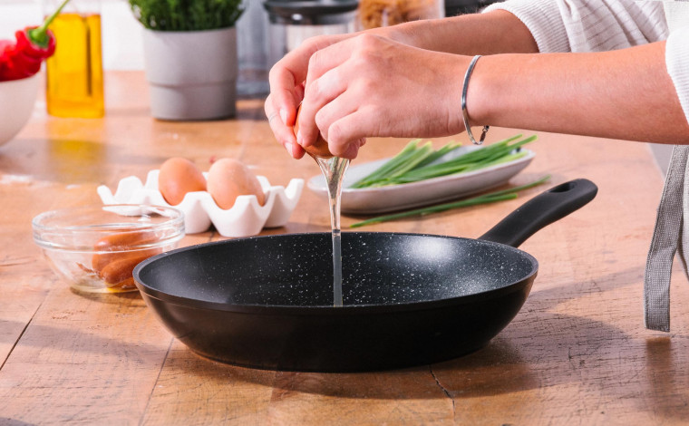 Round non-stick frying pan 20 cm CHEF