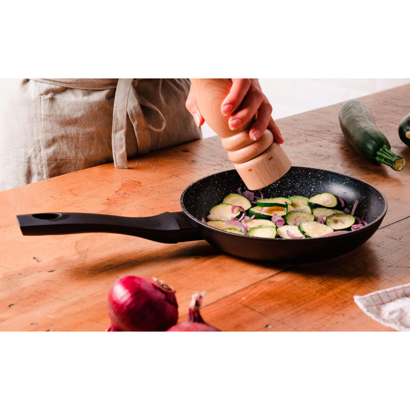 20 inch non store stick frying pan