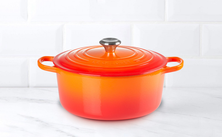 24 cm round cherry cast iron casserole