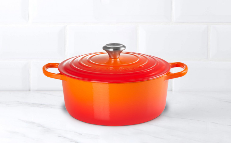 24 cm round cherry cast iron casserole