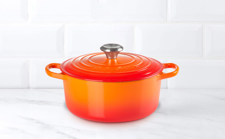 24 cm round cherry cast iron casserole