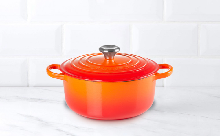 24 cm round cherry cast iron casserole